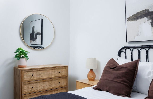 Luxury First Floor 2 bed Apartment - Foto 2