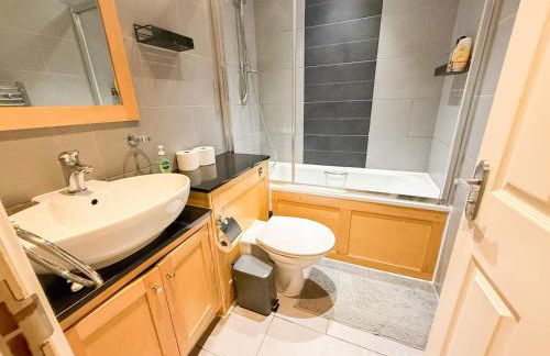 Promo Rate - 2BDR flat with AC in Embankment near Charing Cross, Trafalgar Square, London Eye, Big Ben - Foto 16