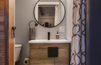 Cozy Cabin Style Apt Private 1st Flr 1 Bdrm - Foto 6