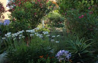 Apartments-Estate under the Paintbrush - Photo 65