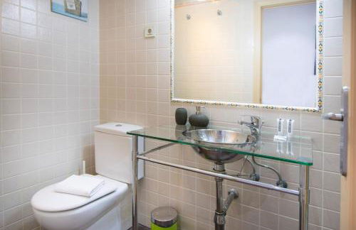 Bright and Wide apartment - Avenida de America - Foto 25