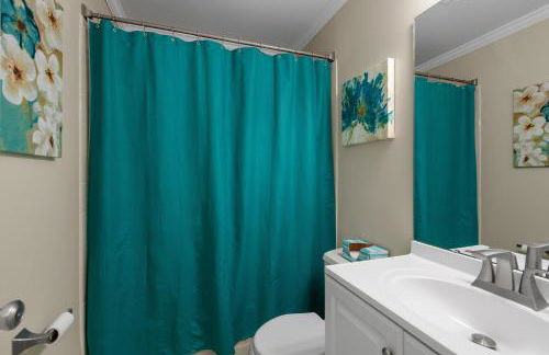 Coastal Home with Inground Pool - Foto 17