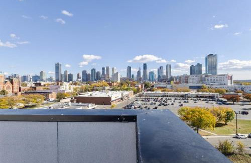 Sleek Loft 15 Min from NYC with Manhattan View - Foto 4