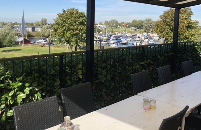 Atmospheric House With Play Space, at the Harbor - Foto 23