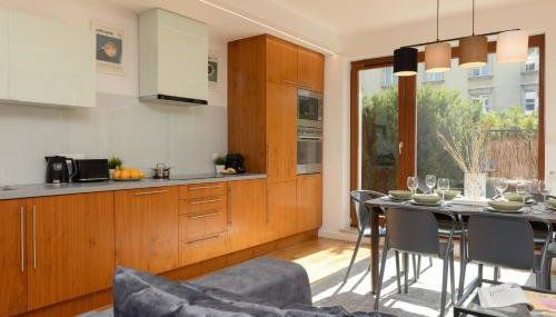 Old Mokotów Spacious Two-bedroom Apartment by Noclegi Renters - Foto 5