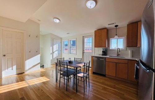 Entire Charming 3B1B in Federal Hill free parking - Foto 1