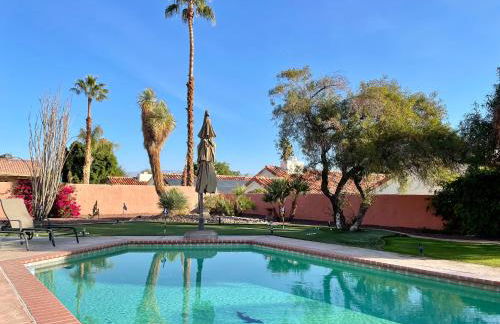 Indian Wells Resort Home with Private Saltwater Pool - Foto 43