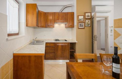 4 Bedroom Nice Home In Buje - Foto 42