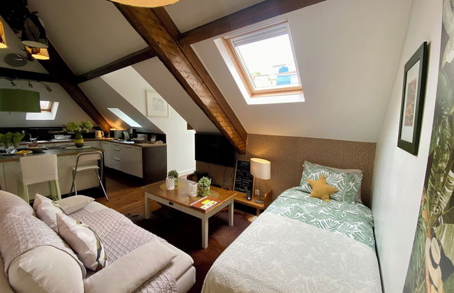 Studios with Mezzanine Rua da Moeda - Foto 31