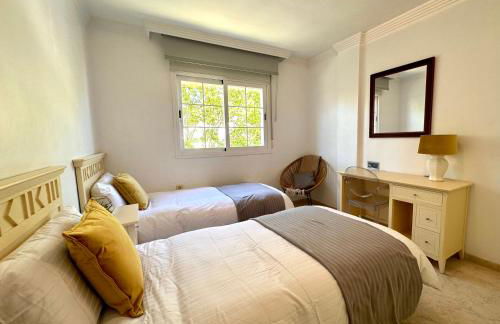 Moderno apartamento con preciosas vistas al mar en urbanización con piscina - Rio Real 11 2G - Foto 19