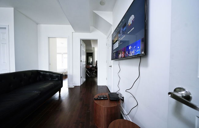 The Temple Stays - Photo 2