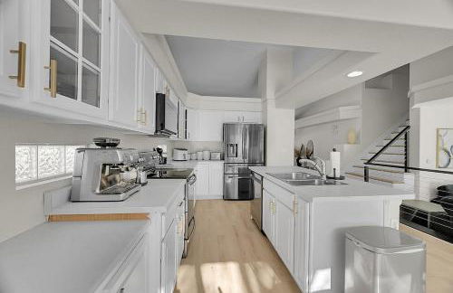 Your Home Away From Home ! - Foto 16