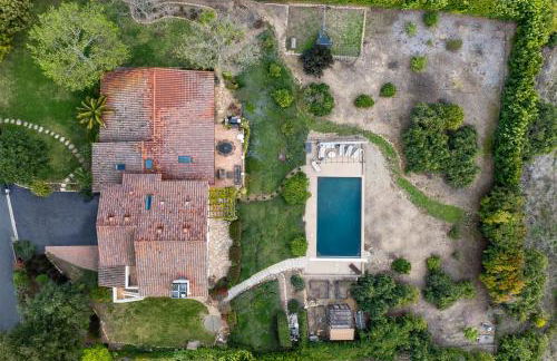 Luxury Home Atop the Hills - Foto 37