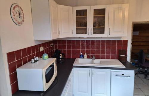 Maison en pierre proche mer, commerces et bus - Foto 2