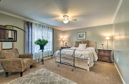 Lakefront Home with Deck, Fishing Dock and Canoe! - Foto 18