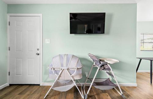 Cozy Home Nr Beach Pier Games WiFi Yard BBQ - Foto 25