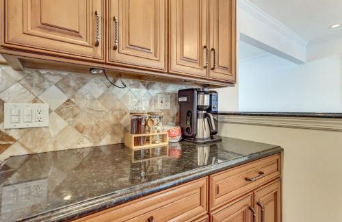 Family Fun in Scotch Plains! Home with Game Room - Foto 12