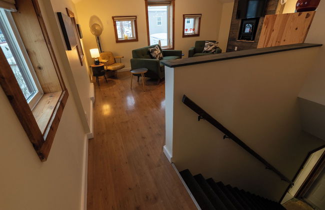 Downtown Whitehorse - Treehouse - Photo 2