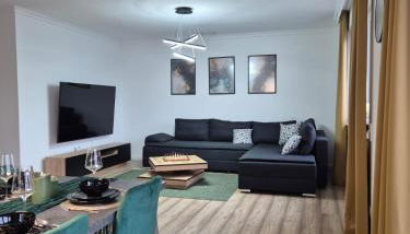 Luxsuite Still und Komfort 1 Balkon Grill TV-75 Zoll - Photo 2