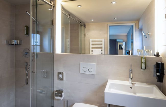 Car by Side - Foto 40