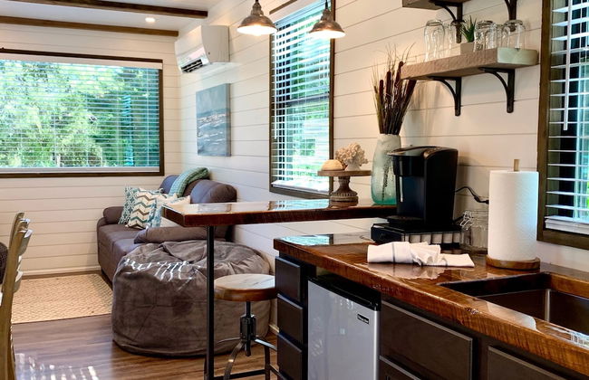 The Shoreline Container Tiny Home 12 min to Magnolia Baylor - Foto 2