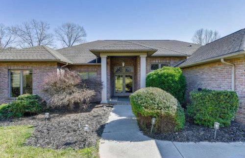 Lake Norman Retreat with Dock, Game Room and Hot Tub - Foto 41