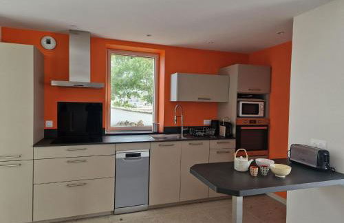 Holiday Home in Plougasnou with Sea Views - Photo 5