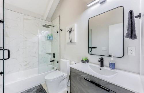 Luxury Family Home w AC and Patio near Meta and Stanford - Foto 36