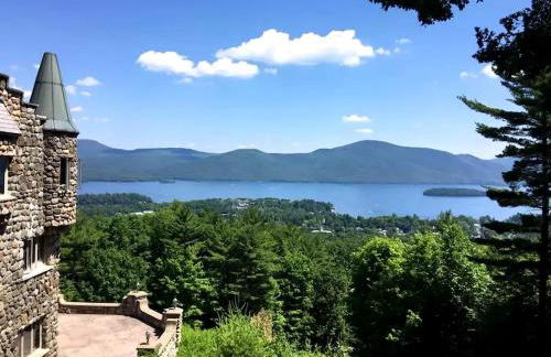 Breathtaking Cottage Rental on Castle Grounds Overlooking Lake George - Foto 18