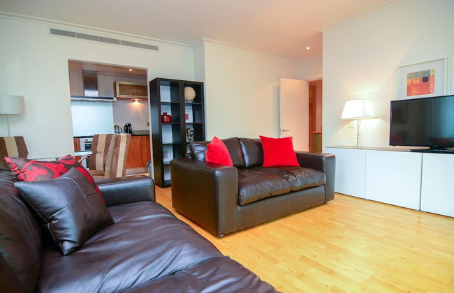 Canary Wharf - Corporate Riverside Apartments - Photo 13