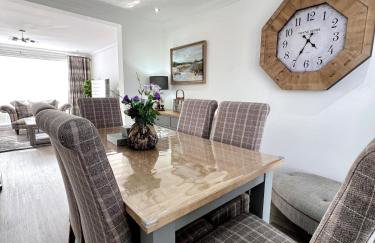 Dunmuir House 4 Bedroom 2 bathroom House & Garden in Denny - Photo 8