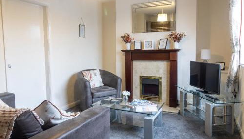 Adrian House, near Hospital, easy parking + garden - Foto 4