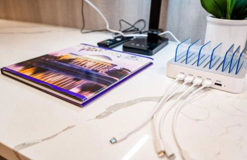 Sleeps 12 Downtown Entire home with rooftop - Foto 29