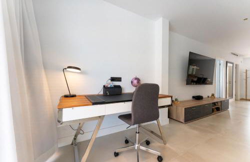 Designer loft with pool, with gigantic terrace and private parking & in the city centre - Foto 54