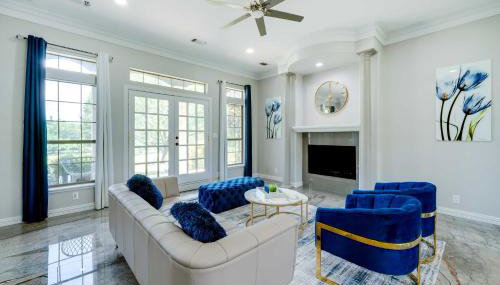 10 Acres with Hot Tub and Pond Luxury Melissa Villa! - Foto 5