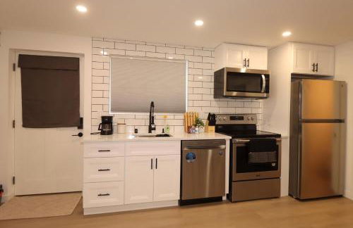 Studio near Downtown, Airport, stadiums, light rail, train - Foto 2