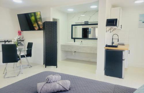 Kevin#B Chic Studio with Patio near Fort Lauderdale Beach - Foto 39