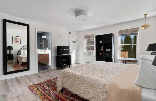 The Return to Self - Walk to Historic Downtown - Foto 32