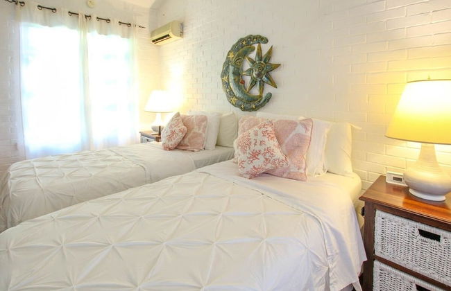 Secluded Beachfront Villa with Large Pool and Gardens - Fryers Well Bay by BSL Rentals - Foto 4