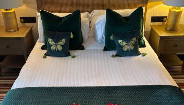 Luxury Lake Front Escape With Hot Tub - Foto 4