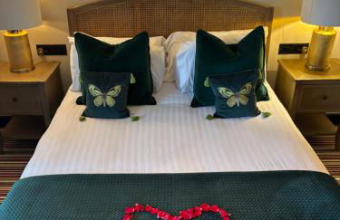 Luxury Lake Front Escape With Hot Tub - Foto 4