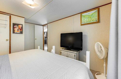 Fire Pit and Decks Creekside Cabin in Robbinsville - Foto 21