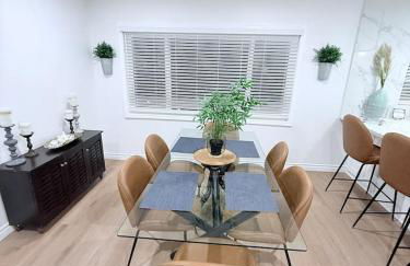 2BR 2BA Home Hot Tub, Firepit, Yard, BBQ, Parking - Foto 40