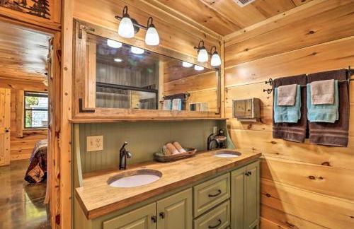 Mountain View Hideaway with Outdoor Fireplace! - Foto 16