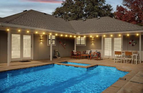 Best of Allen at Fountain Park - 5BD-2BA with Pool - Foto 40