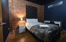 Swan Street Townhouse Hot Tub & Roof Terrace - Photo 15