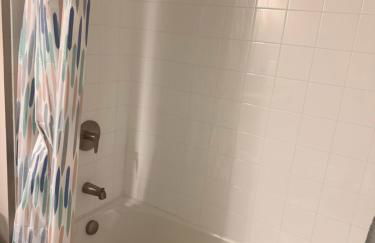 Lux High Rise one stop 2 bedroom private Share kitchen Professional Respected apartment - Foto 28