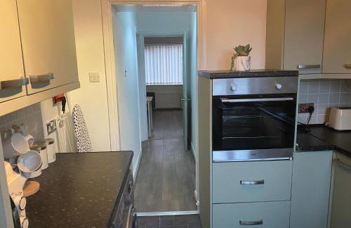 Montrose - Perfect Contractor Stay Own Driveway 3 bedrooms - Photo 17