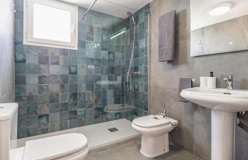 Beautiful Apartment In Roquetas De Mar - Foto 17