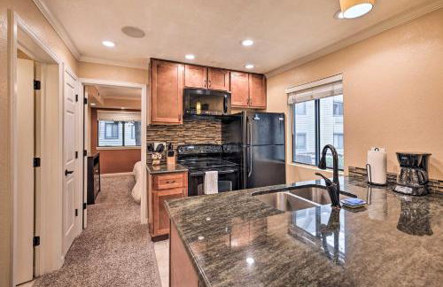 Condo with Patio and Pool Access in Greenwood Village! - Foto 8